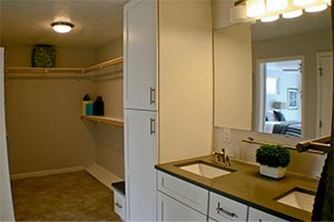 Smoke Quartz Laundry with Solid Brand Shaker Cabinets